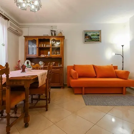 Apartment In Sveti Lovrec Istrien 36548 Baderna