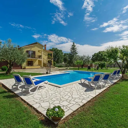 Apartment In Sveti Lovrec - Istrien 47117