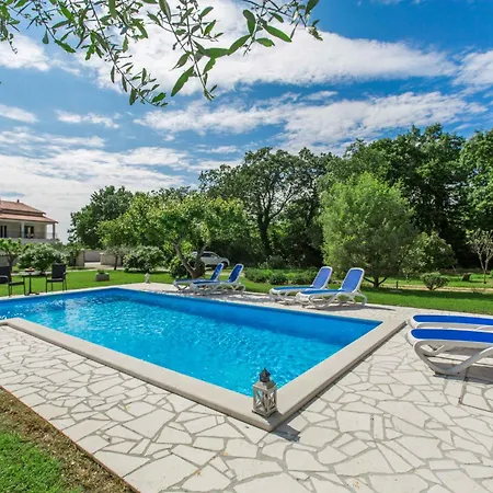 In Sveti Lovrec - Istrien 47117 Apartment Kirmenjak