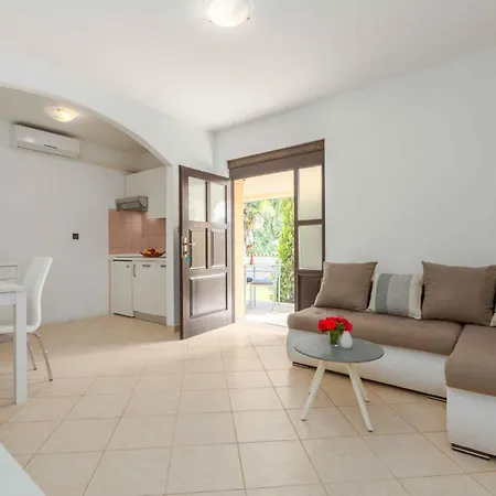 In Sveti Lovrec - Istrien 47117 Apartment