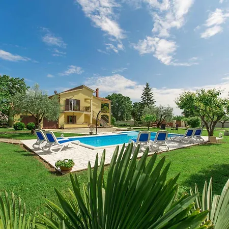 Apartment In Sveti Lovrec - Istrien 47117